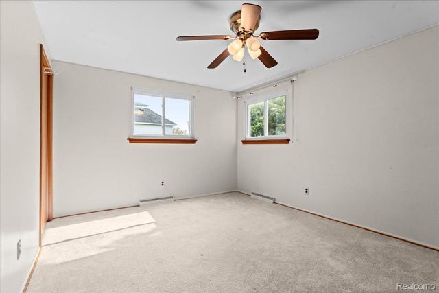 2600 Grange Road, Trenton, MI 48183