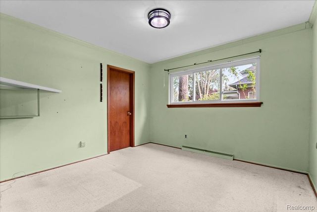 2600 Grange Road, Trenton, MI 48183