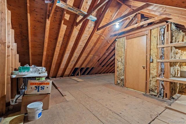 2600 Grange Road, Trenton, MI 48183