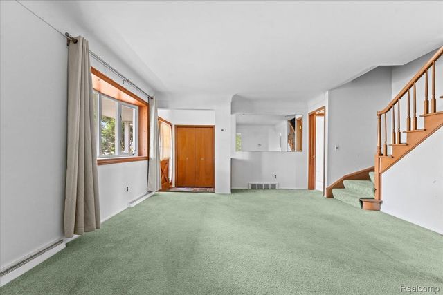 2600 Grange Road, Trenton, MI 48183