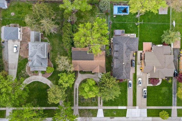 2600 Grange Road, Trenton, MI 48183