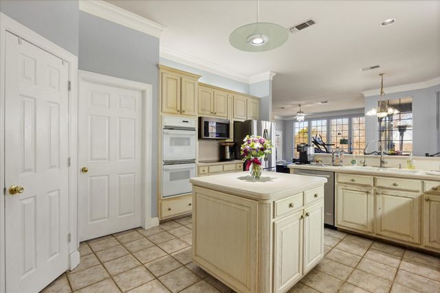 1636 Greenview Court, Aledo, TX 76008