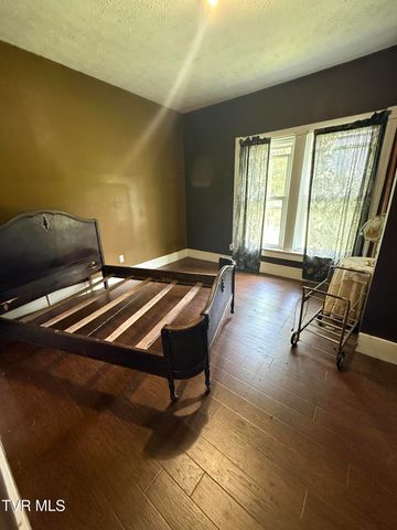 2236 Vance Tank Road, Bluff City, TN 37618