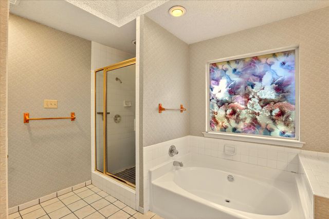 1017 Parkhill Avenue, Saginaw, TX 76179