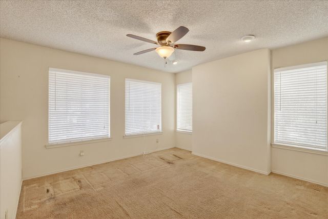 1017 Parkhill Avenue, Saginaw, TX 76179