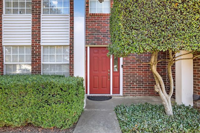 1017 Parkhill Avenue, Saginaw, TX 76179