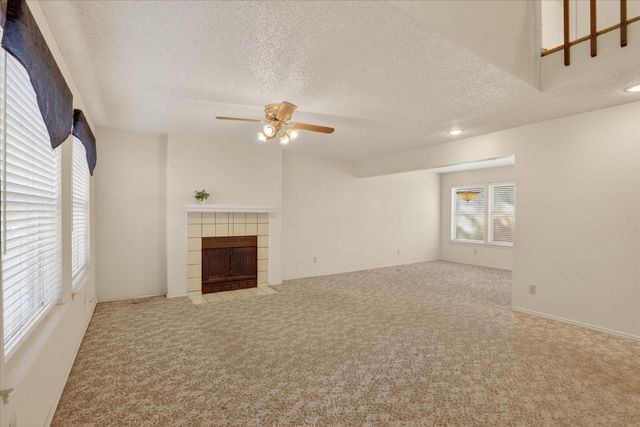 1017 Parkhill Avenue, Saginaw, TX 76179