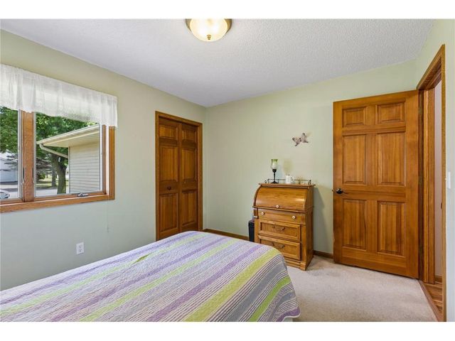 843 Leroy Lane, River Falls, WI 54022