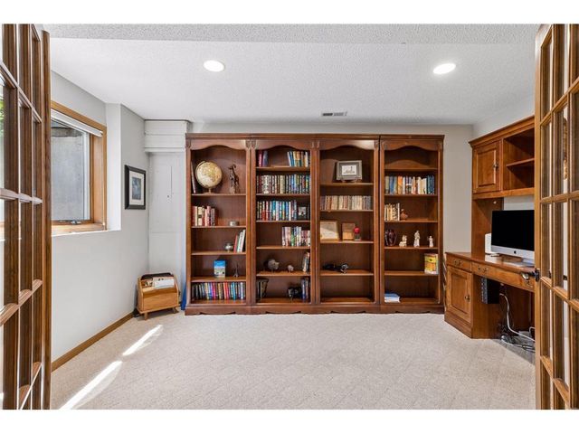 843 Leroy Lane, River Falls, WI 54022