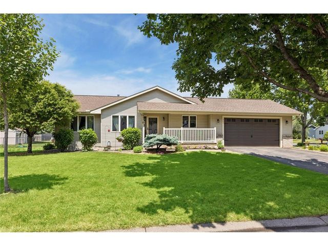 843 Leroy Lane, River Falls, WI 54022