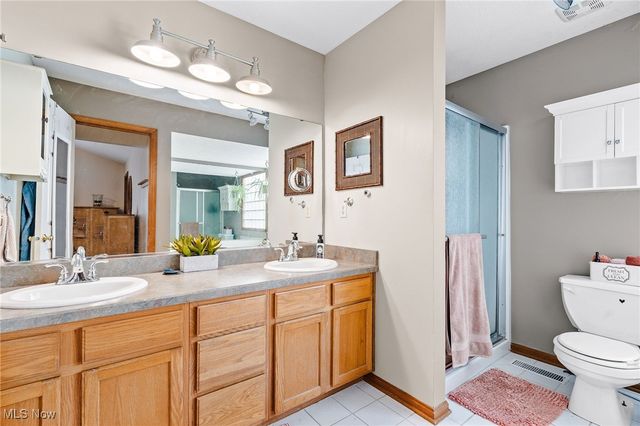 16541 Sunwood Oval, Strongsville, OH 44136