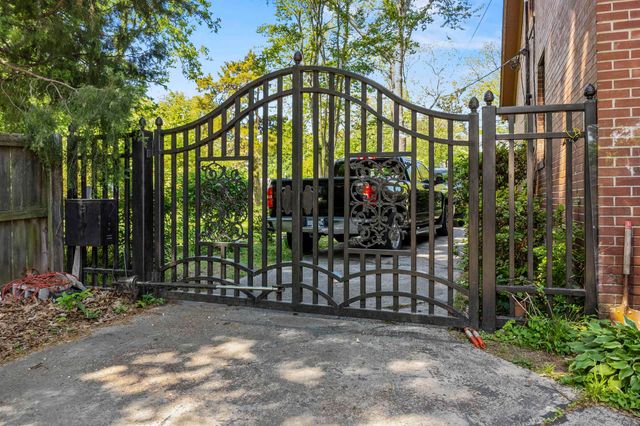 2968 COURT ST, Bartlett, TN 38134