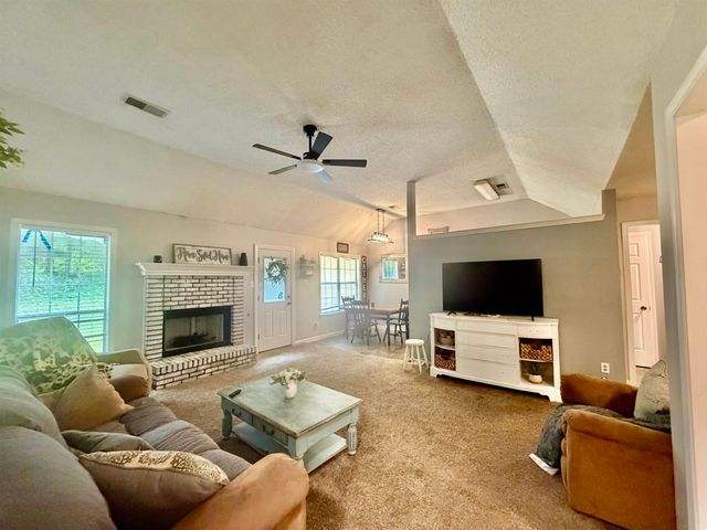 165 DEE RD, Somerville, TN 38068