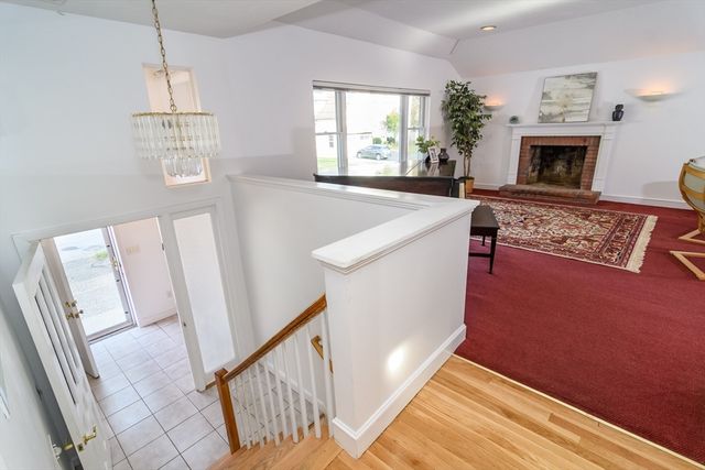 15 Mackintosh Avenue, Needham, MA 02492