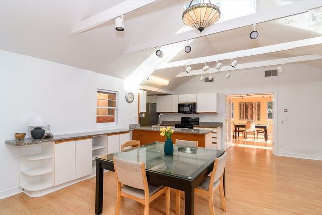 15 Mackintosh Avenue, Needham, MA 02492