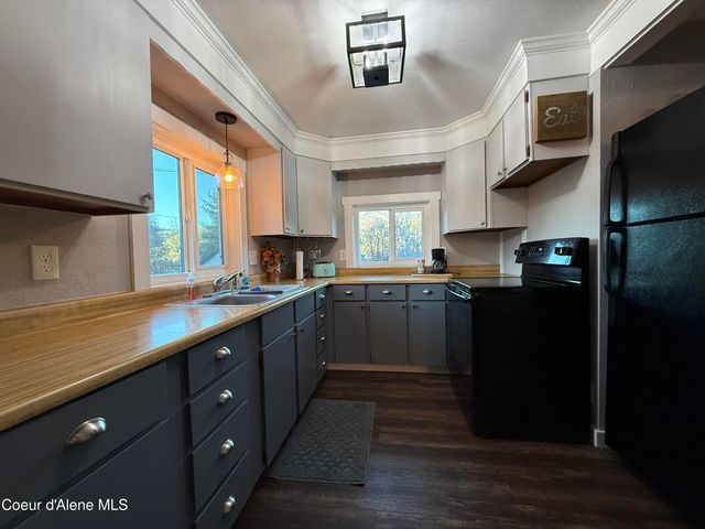 124 W Idaho Ave, Kellogg, ID 83837