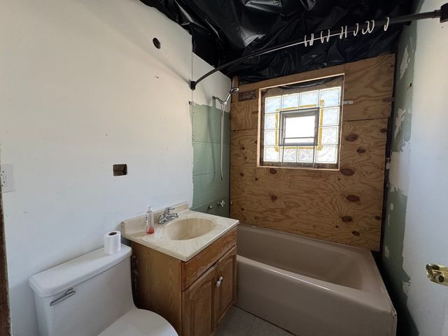 3240 CUYLER Avenue, Berwyn, IL 60402