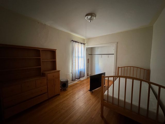 3240 CUYLER Avenue, Berwyn, IL 60402