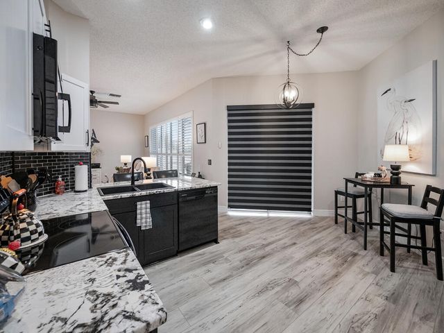 1169 MOURNING DOVE Lane, Wellington, FL 33414