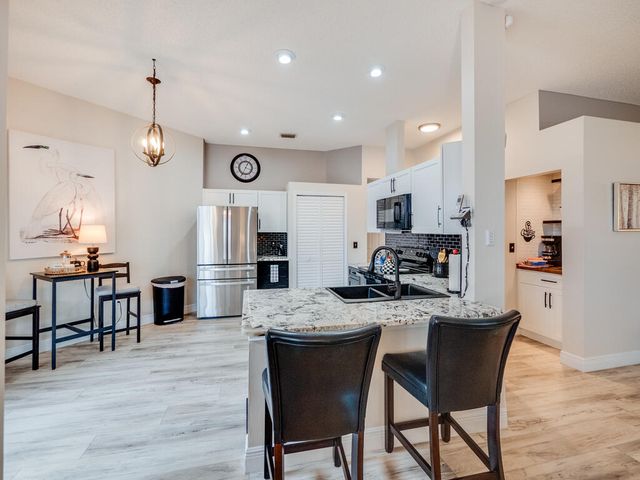 1169 MOURNING DOVE Lane, Wellington, FL 33414