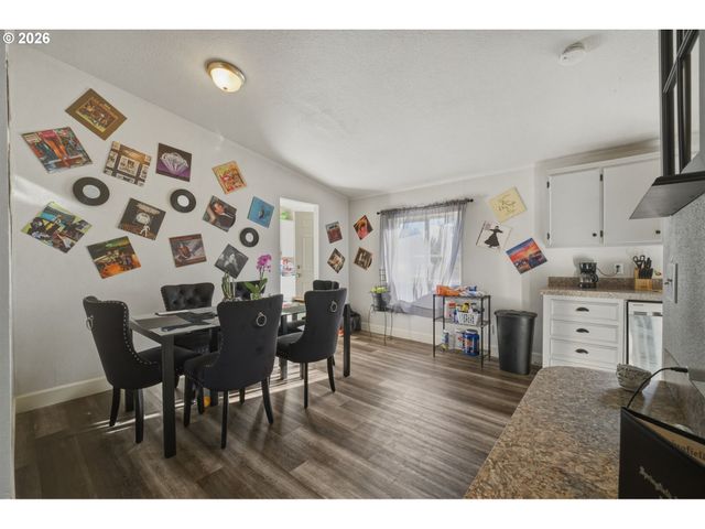 34191 EL ROBLE Ave, Eugene, OR 97405