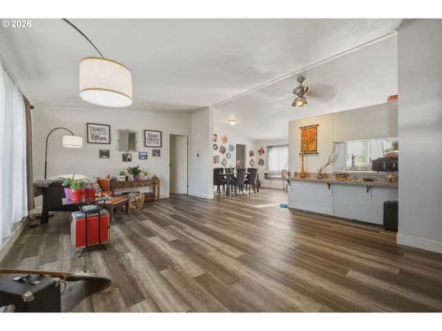 34191 EL ROBLE Ave, Eugene, OR 97405