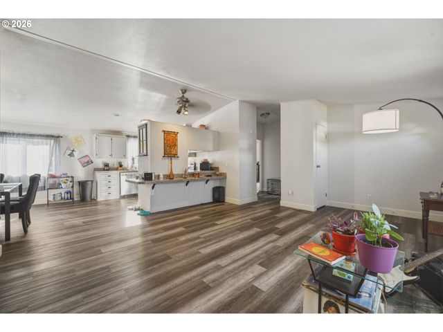 34191 EL ROBLE Ave, Eugene, OR 97405