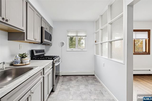 35 Edgewater, Edgewater, NJ 07020