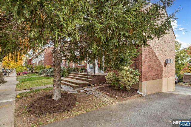 35 Edgewater, Edgewater, NJ 07020