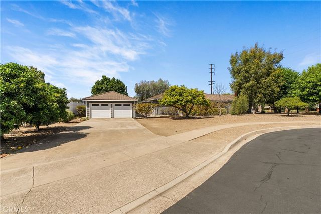 18012 E 17th Street, North Tustin, CA 92705