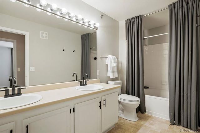 6009 Castlegate Drive C25, Castle Rock, CO 80108