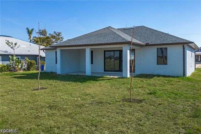 2708 Diplomat PKWY W, Cape Coral, FL 33993