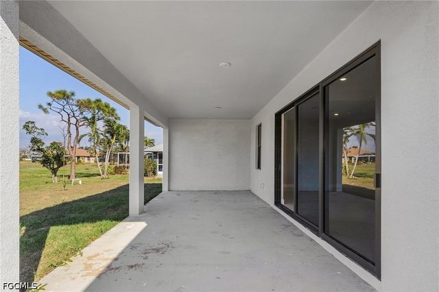 2708 Diplomat PKWY W, Cape Coral, FL 33993