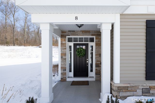 8 Woodland Path 8, Beacon Falls, CT 06403