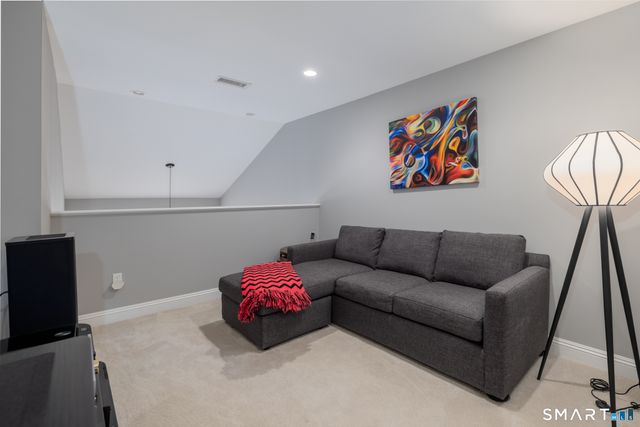 8 Woodland Path 8, Beacon Falls, CT 06403