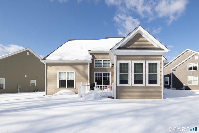 8 Woodland Path 8, Beacon Falls, CT 06403