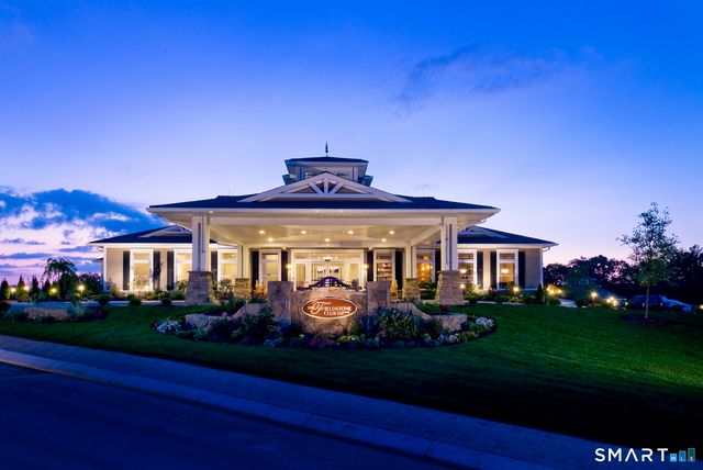 8 Woodland Path 8, Beacon Falls, CT 06403