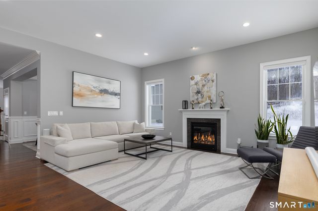 8 Woodland Path 8, Beacon Falls, CT 06403