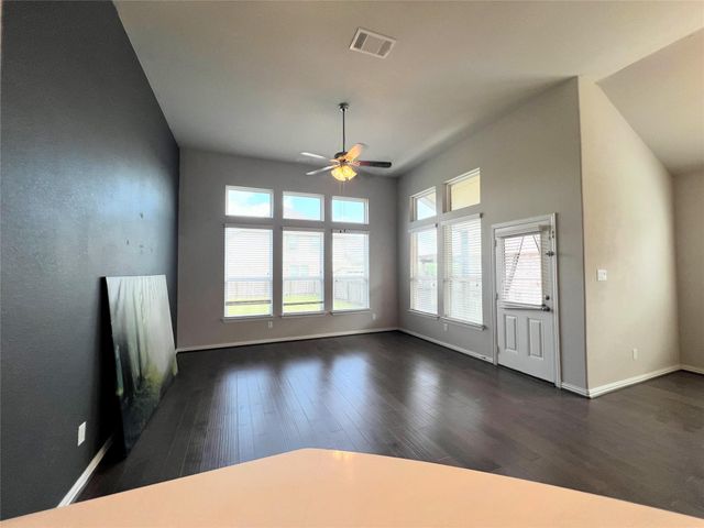 613 Palmilla ST, Leander, TX 78641