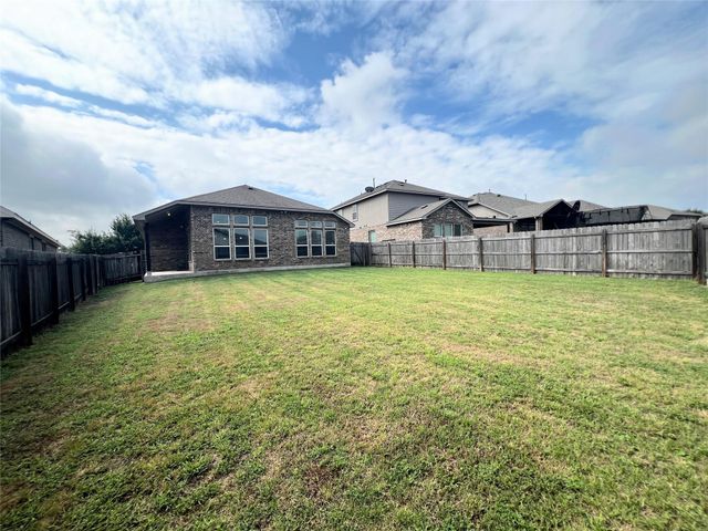 613 Palmilla ST, Leander, TX 78641