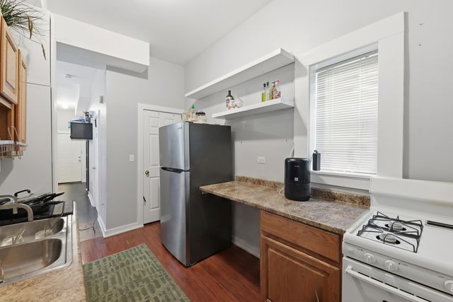 3819 S Wabash Avenue, Chicago, IL 60653