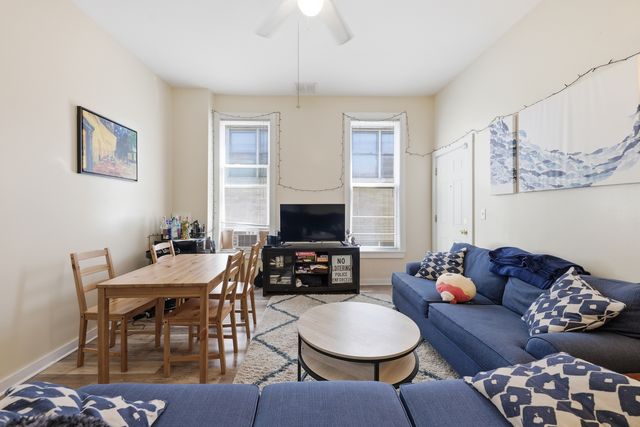 3819 S Wabash Avenue, Chicago, IL 60653