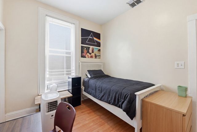 3819 S Wabash Avenue, Chicago, IL 60653