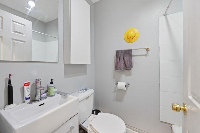 3819 S Wabash Avenue, Chicago, IL 60653
