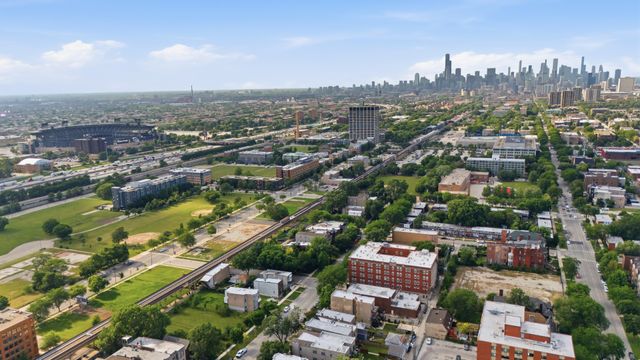 3819 S Wabash Avenue, Chicago, IL 60653