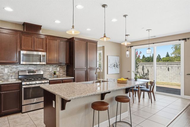 1707 Teal Ct, Rocklin, CA 95765