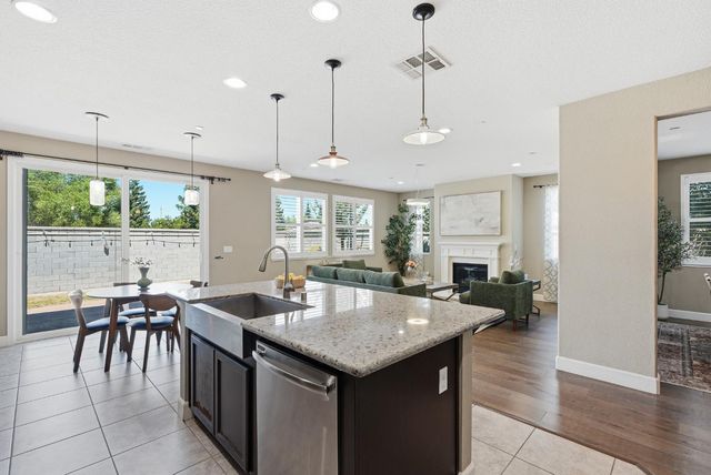 1707 Teal Ct, Rocklin, CA 95765