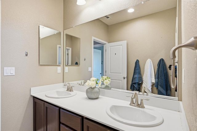 1707 Teal Ct, Rocklin, CA 95765