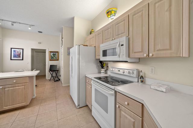 2501 Country Golf Drive, Wellington, FL 33414