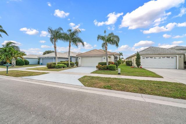 2501 Country Golf Drive, Wellington, FL 33414